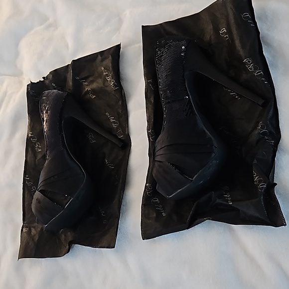 🖤🖤🖤NEW SATIN & SEQUIN PLEASER HEELS🖤🖤🖤 - Picture 13 of 16